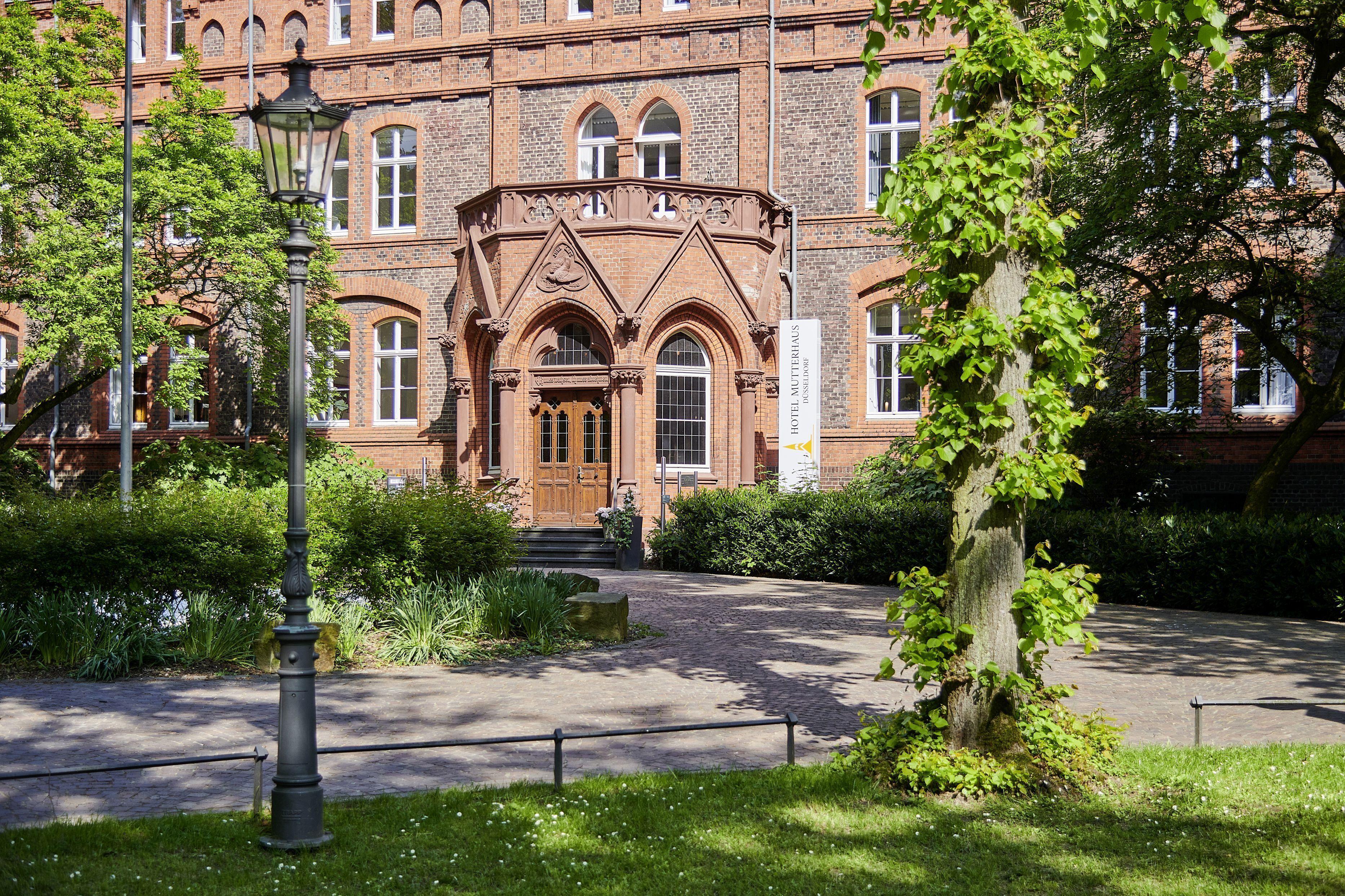 Mutterhaus 4* Dusseldorf